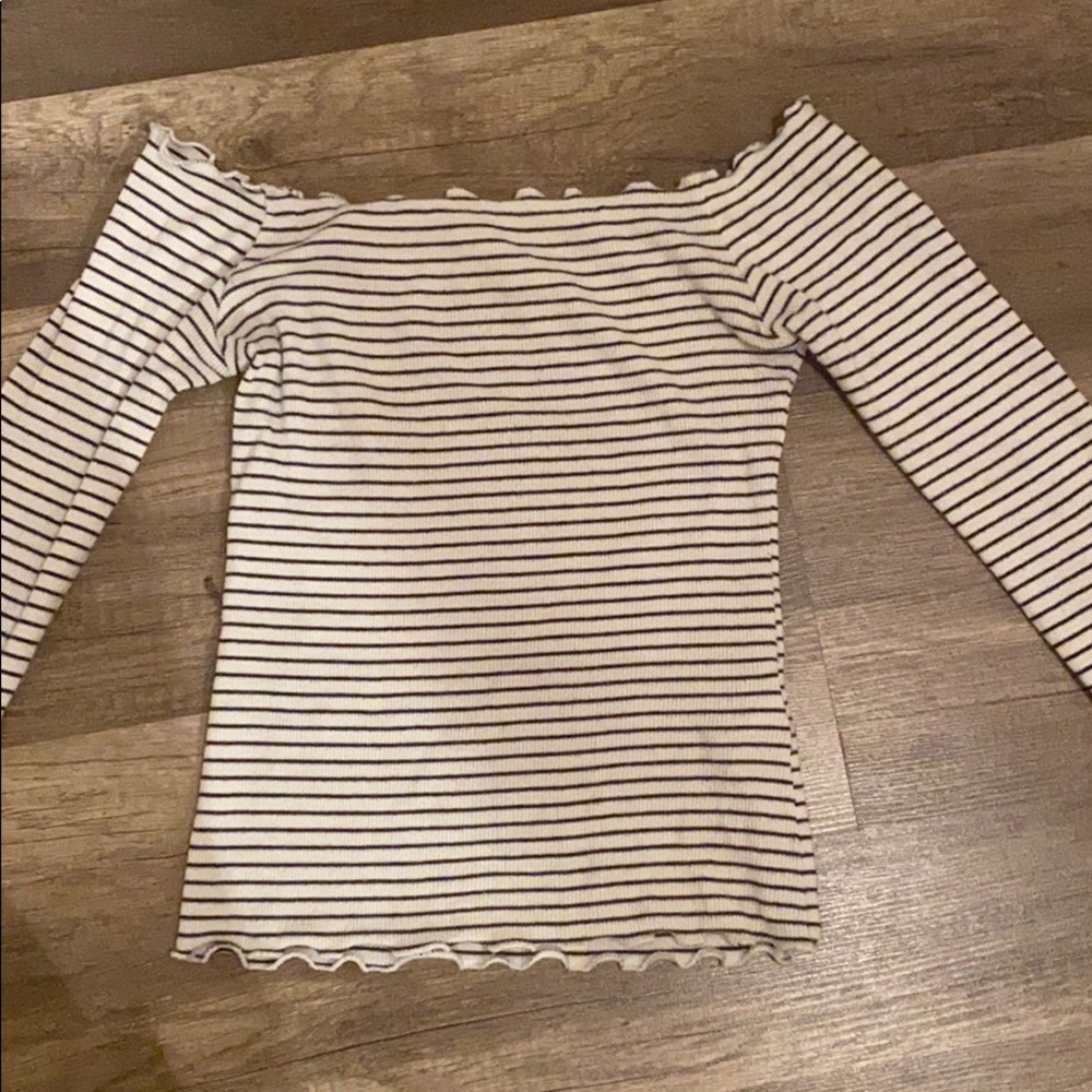 It’s a long sleeve off the shoulder top